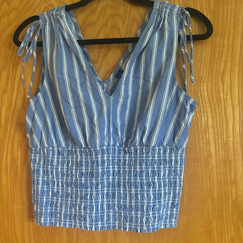 Fitted Striped Sleeveless V-Neck Tie Shoulder Smocked Blouse